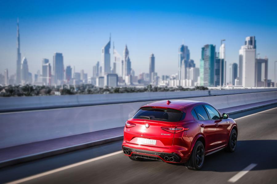  Alfa Romeo Stelvio Quadrifoglio (949) 2017 года  (WW) (фото 12 из 51)